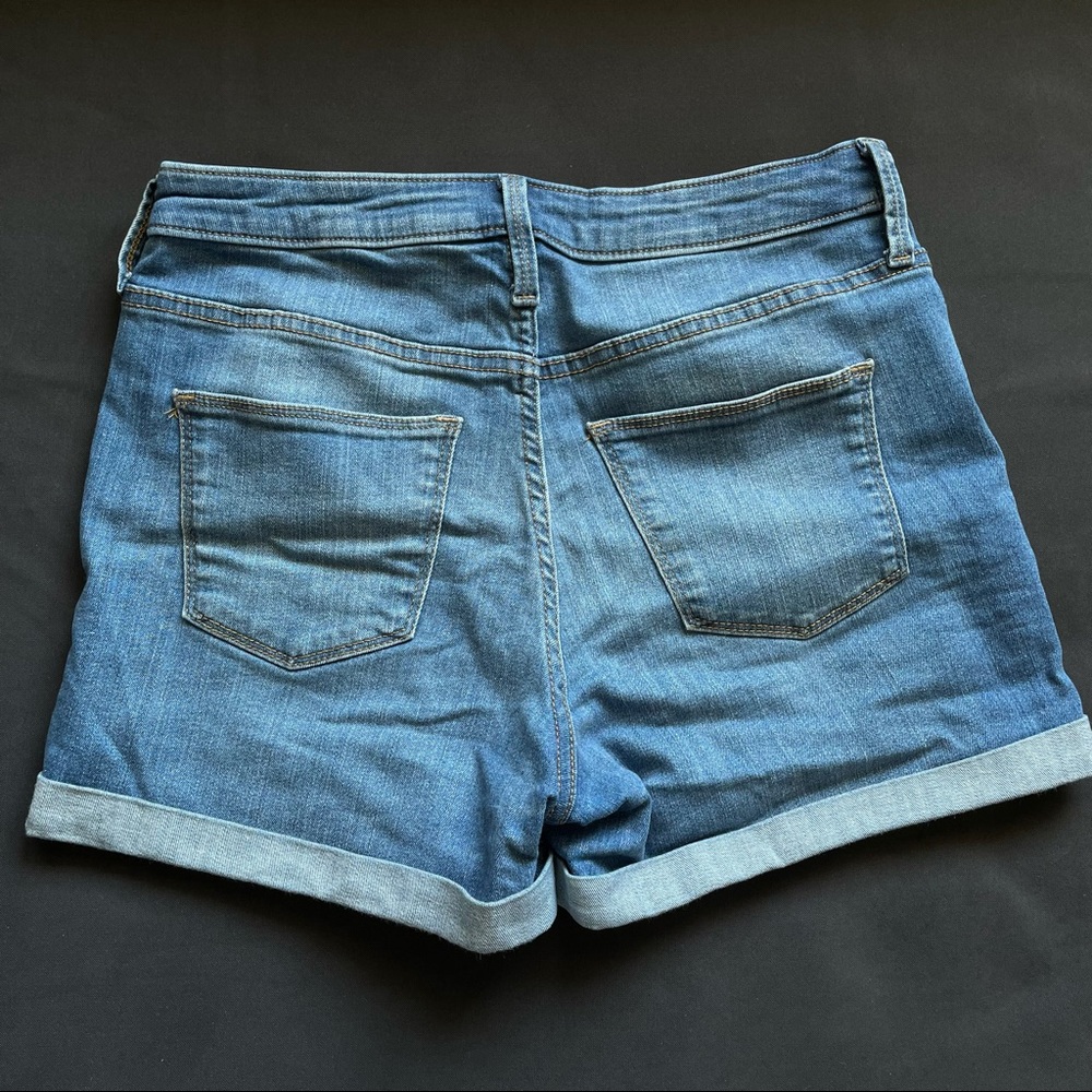 Universal Thread Button-Fly Shorts - Picture 3 of 3